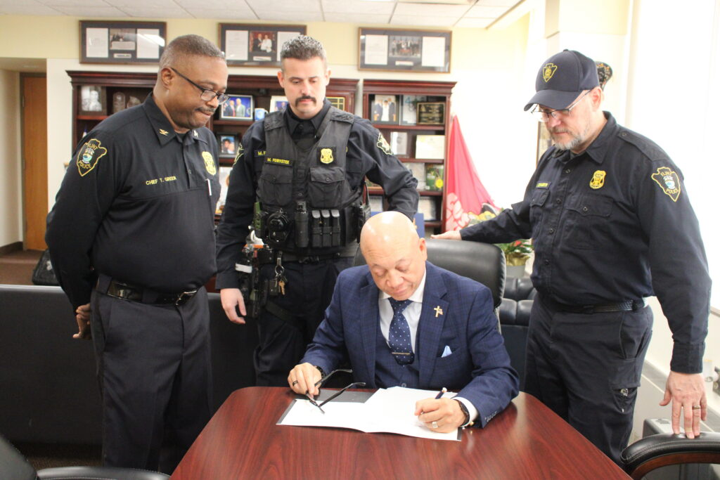 Flint City Council Approves Deal Between Flint Patrol Officers Association and the City