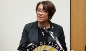 Flint Mayor Weaver Urges EPA Officials to Act After State Cancels FWICC Meeting